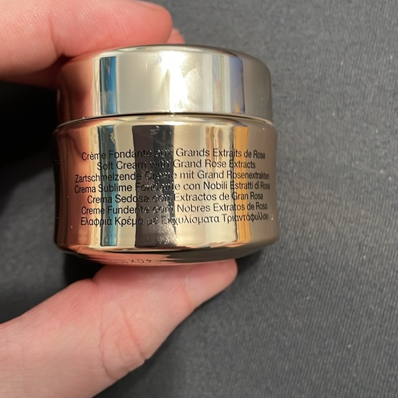 Lancôme Absolue Soft Cream - Picture 3 of 3